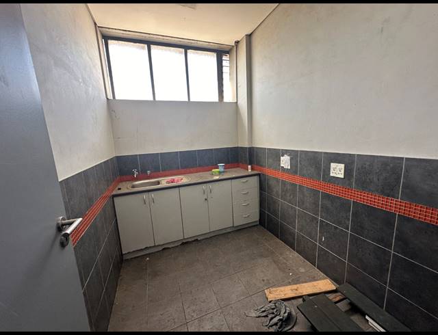 5,007M² WAREHOUSE FOR SALE IN PAARDEN EILAND